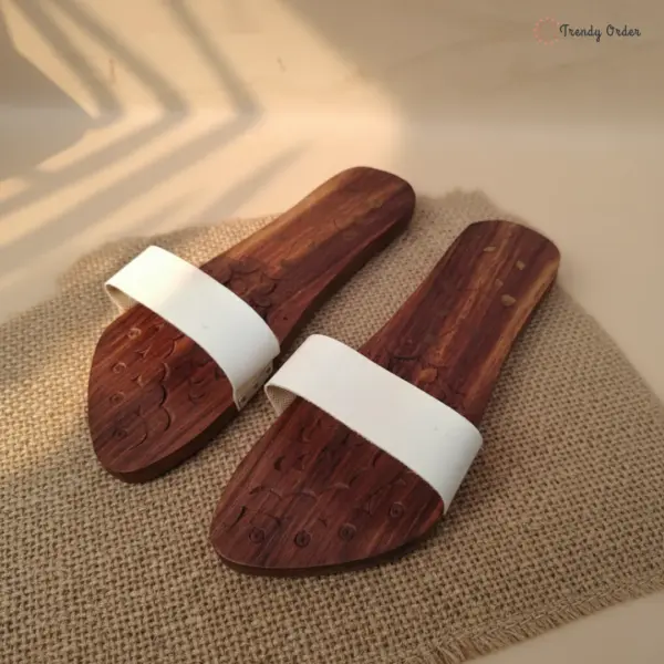 Women's Sheesham Wood Khadau