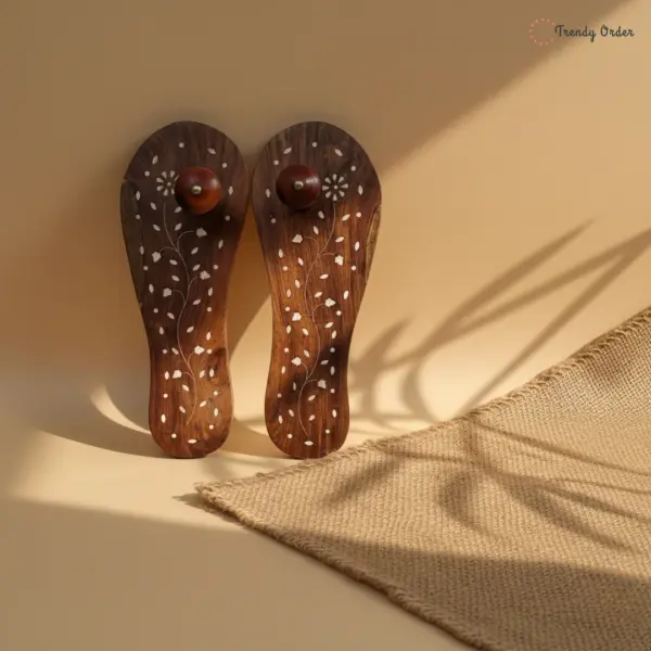 Wooden Khadau with White Floral Artwork Wooden Khadau with White Floral Artwork