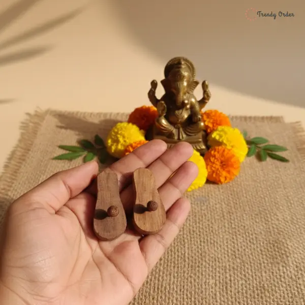 1 Inch Wooden Pooja Khadau