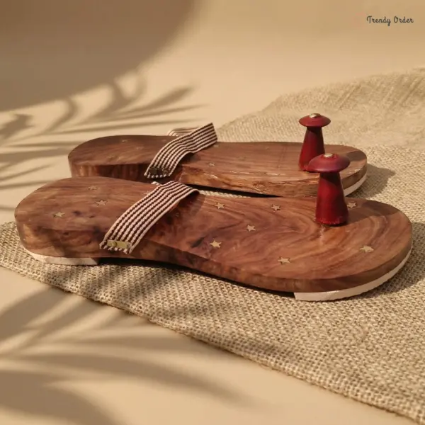 Brass Star Wooden Khadau Curved Comfort Paduka